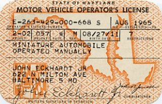 Illustration for article titled Half-Man Johnny Eck And His Custom-Built Race Car